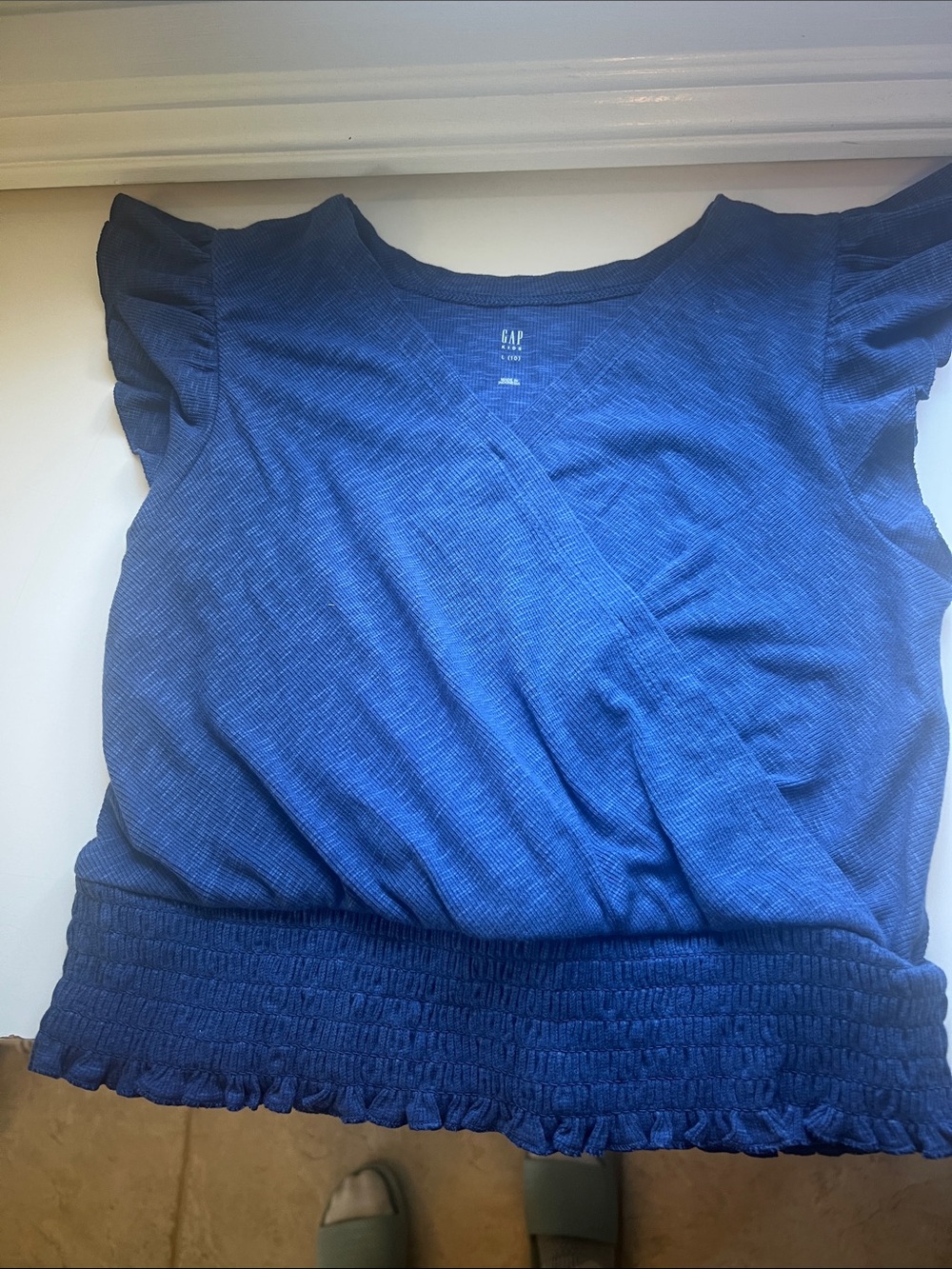 GAP Blue Ruffle Sleeve Smocked Hem girls Top-size large